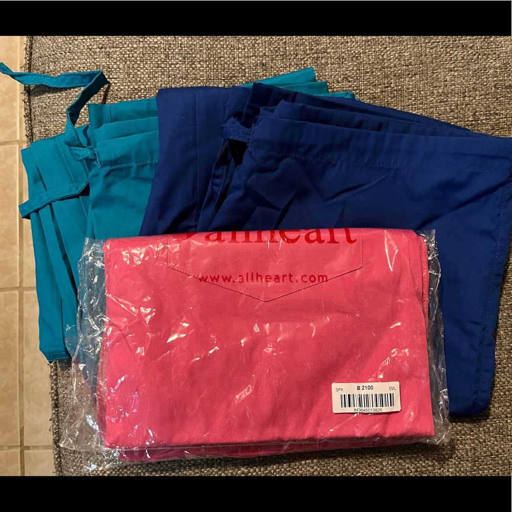 Scrub pants brand-new